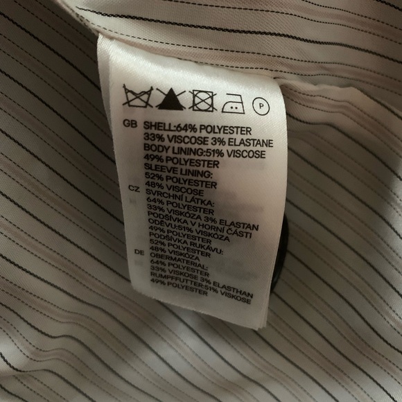 H&M Black Blazer, size 36 (US 6) - Picture 7 of 8